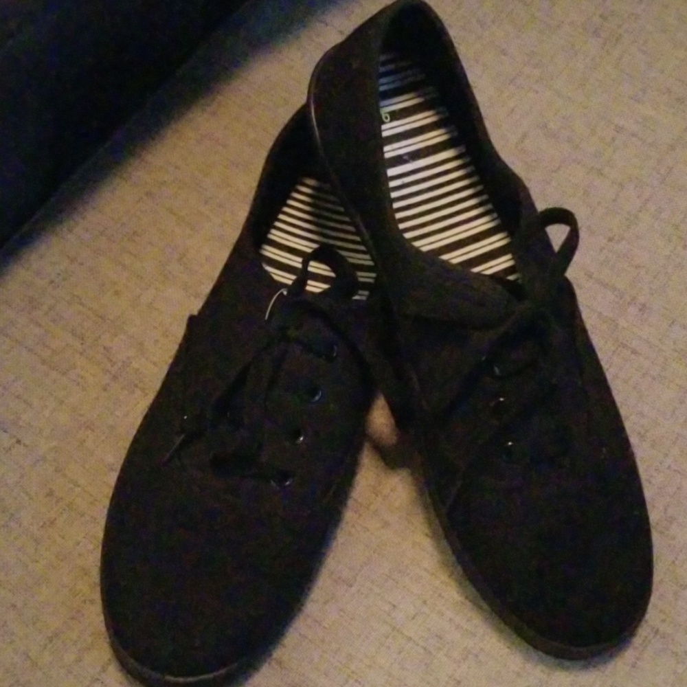 Womens sneakers